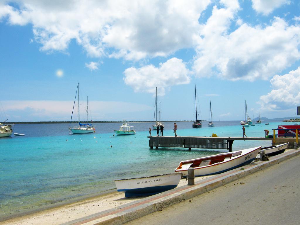 Bonaire Seaside Apartments Eksteriør bilde
